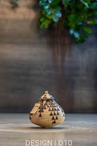 Koszyk Zulu ręcznie pleciony w RPA - 17 x 17 x 20 cm