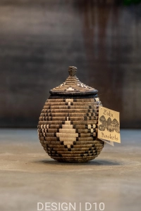 Koszyk Zulu ręcznie pleciony w RPA - 22 x 22 x 29 cm